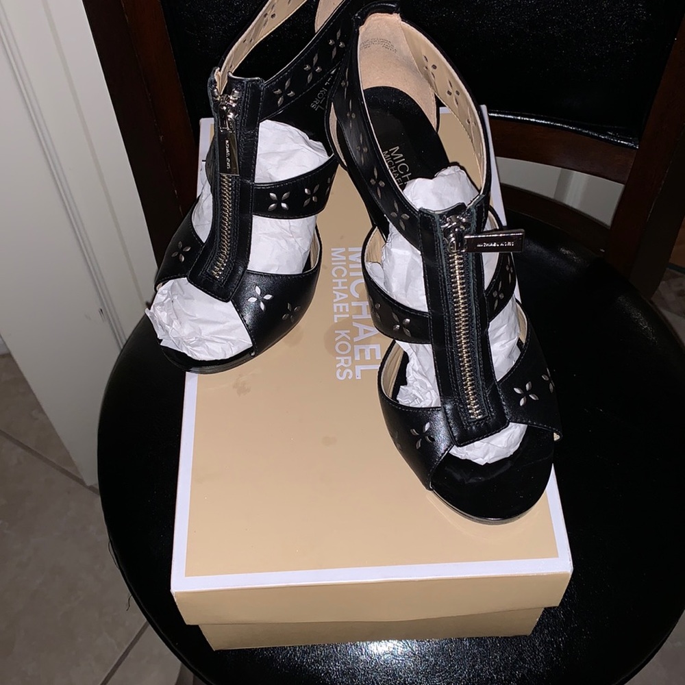 MICKAEL KORS 6 Heels